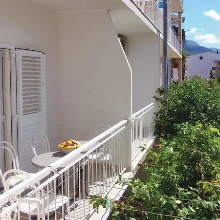 In * Makarska